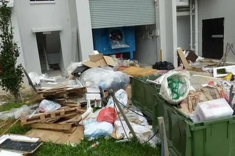 Rubbish Removal in Al Quoz 4